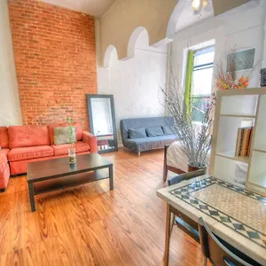 Chelsea Art Hostel