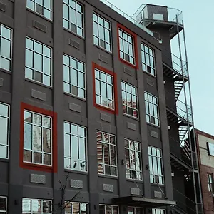 3* Szálloda Feather Factory
